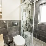 Hotel Dekatria Rooms&aparts
