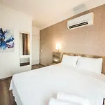 Dekatria Rooms&aparts Hotel
