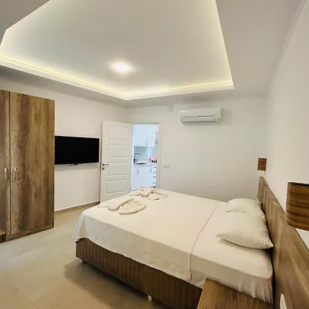 Dekatria Rooms&aparts מלון