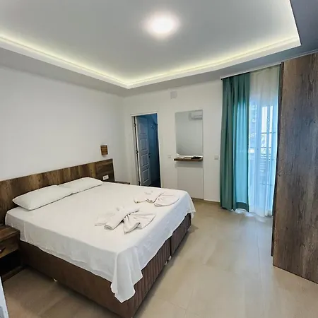 Hotel Dekatria Rooms&aparts
