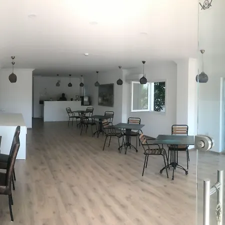 Dekatria Rooms&aparts Hotel