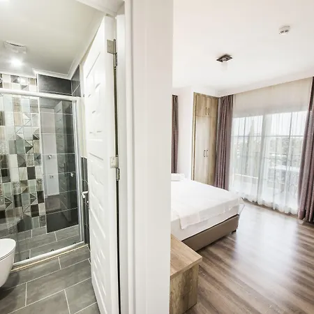 מלון Dekatria Rooms&aparts 3*