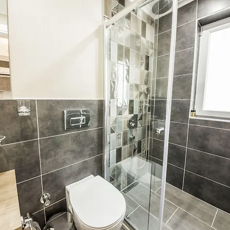 מלון Dekatria Rooms&aparts
