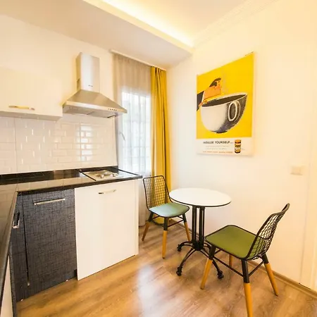 Dekatria Rooms&aparts 3*