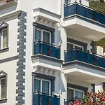 Dekatria Rooms&aparts فندق
