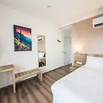 Dekatria Rooms&aparts فندق 3*