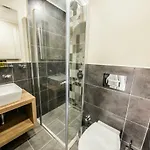 فندق Dekatria Rooms&aparts