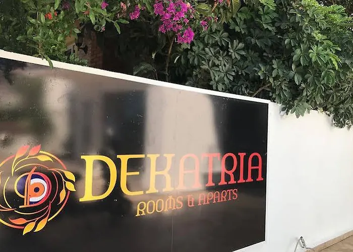 Hotel Dekatria Rooms&aparts 3*