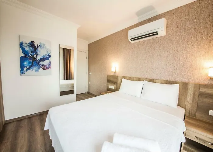 Dekatria Rooms&aparts Hotel